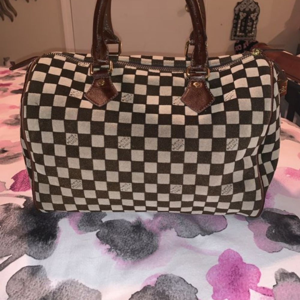 Hand bag